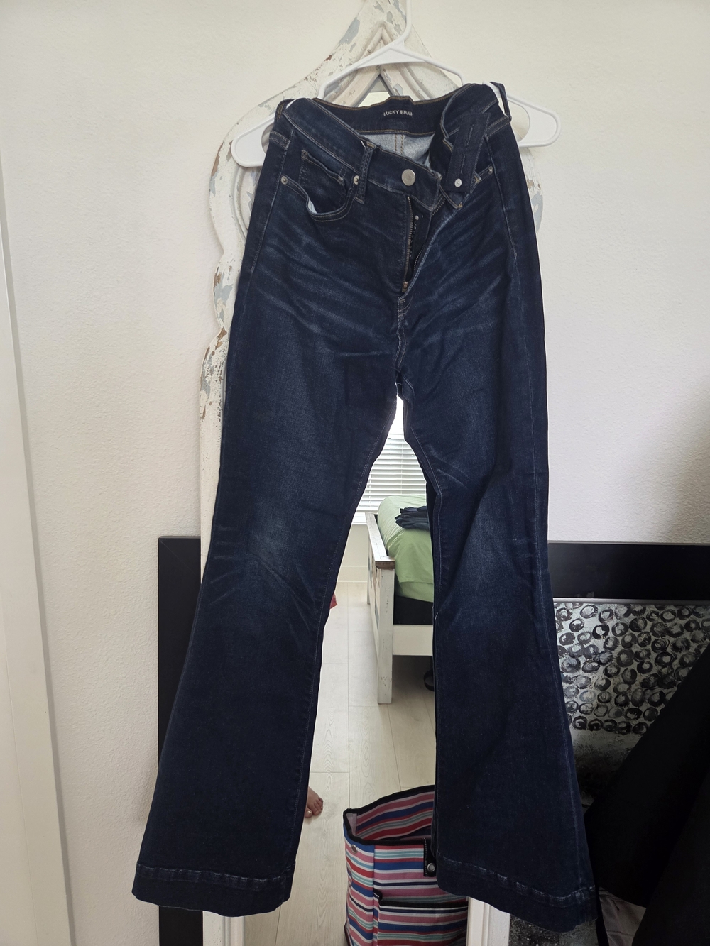Lucky Brand Women's Dark Wash Flare Jeans - Indigo